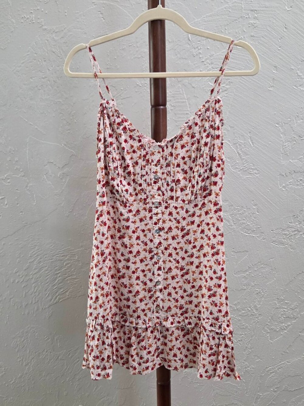 D56. Women's Floral Print Pin Tuck Mini Dress‎